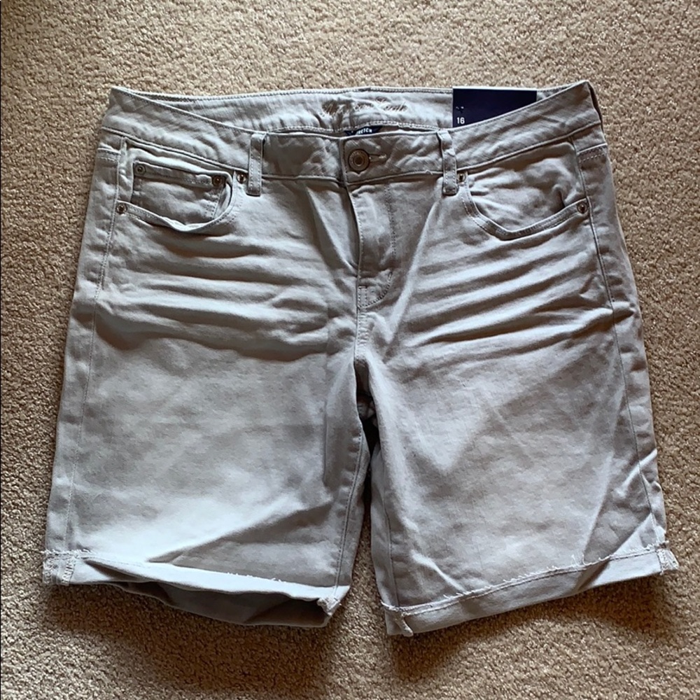 American Eagle “Boy Midi” Style Women’s Shorts